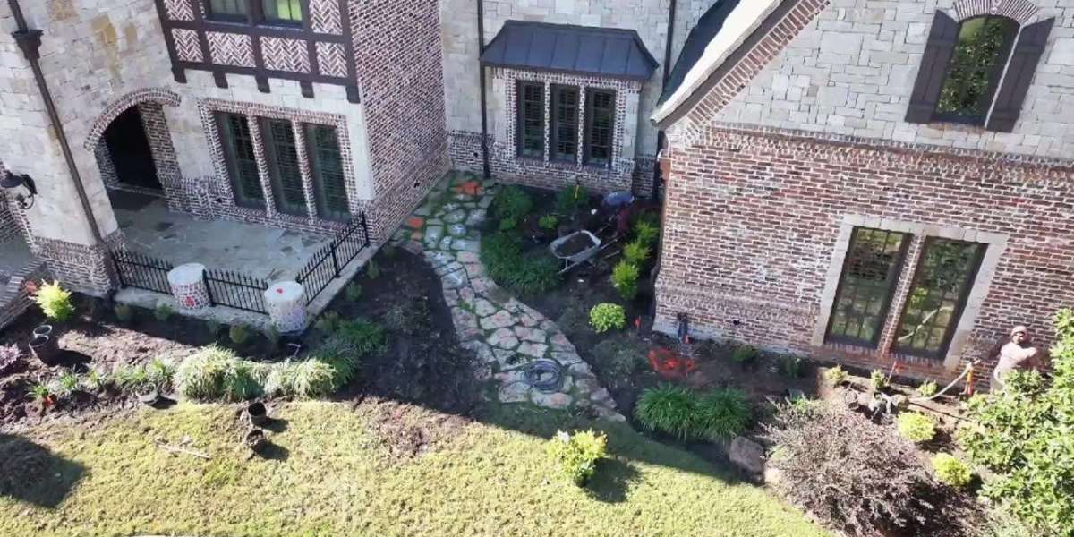 Creating Lasting Outdoor Spaces Through Landscape Construction