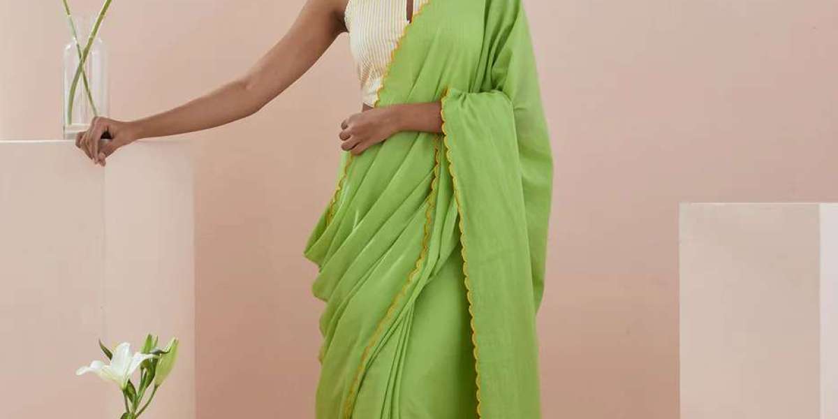 Elevate Your Workday - Discover the Grace of Vinusto’s Office-Wear Saree Collection