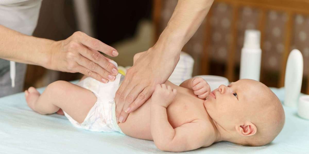 The Ultimate Guide to Newborn Diapers in the UAE – Comfort, Care & Convenience for Your Baby