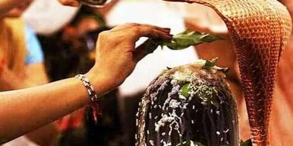 Rudrabhishek Puja in Ujjain – A Sacred Ritual to Invoke the Blessings of Lord Shiva