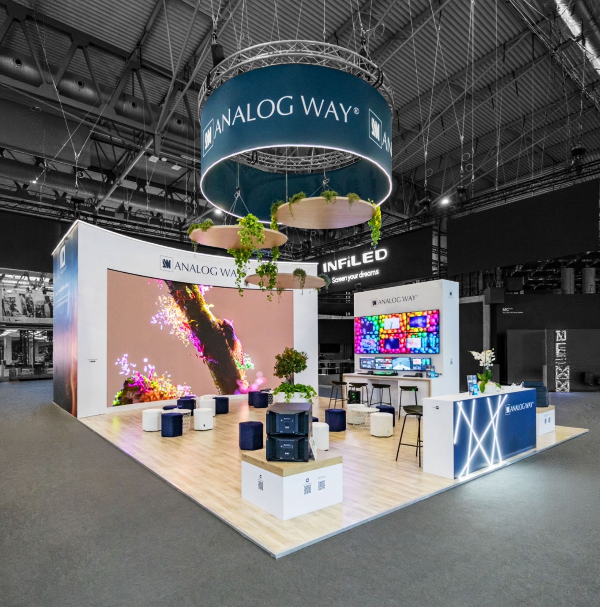 How Exhibit Rentals Adapt to Any Event Theme in the US and France - Aphel Online