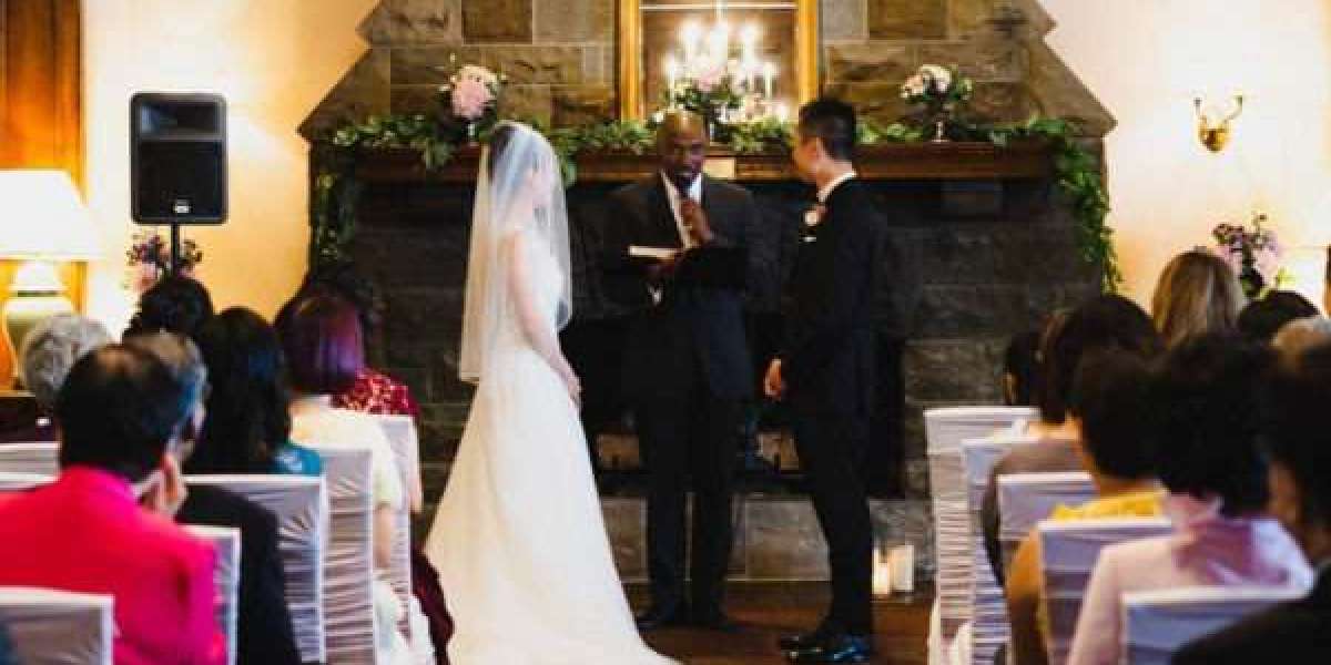 Bilingual Toronto Chinese Wedding Officiant Services