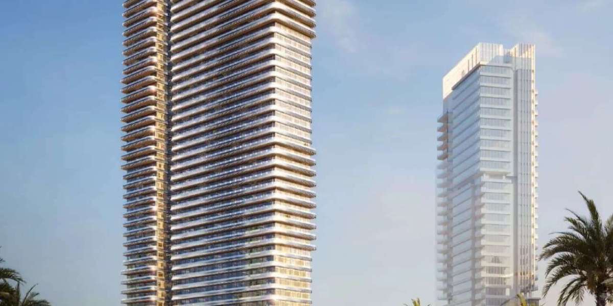 Mamzar Swimming Pool