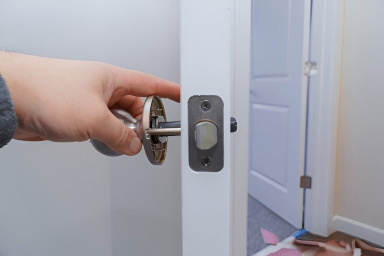 24 Hour Emergency Locksmith Service Near Me - EC1 Locksmiths