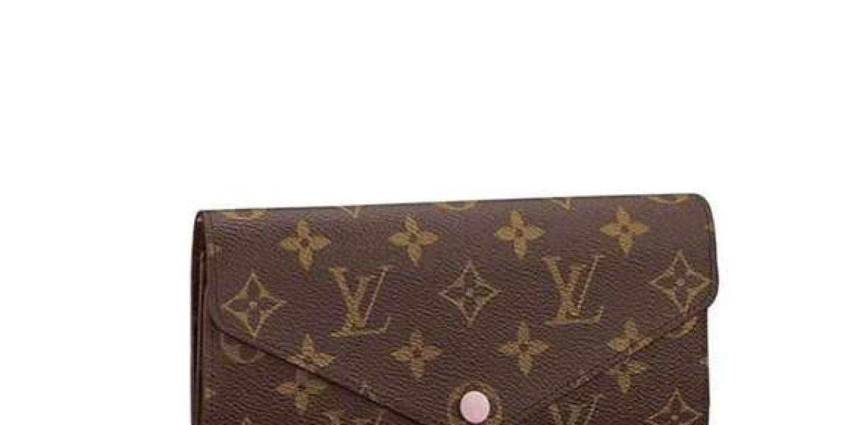 LV皮夾發霉怎麼辦？正確清潔與收納方法大公開