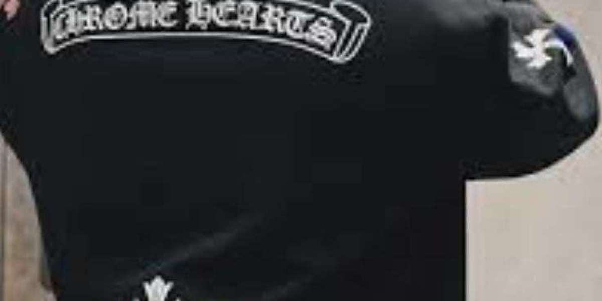 Street Glow Rises Chrome Hearts Pre Christmas 2025