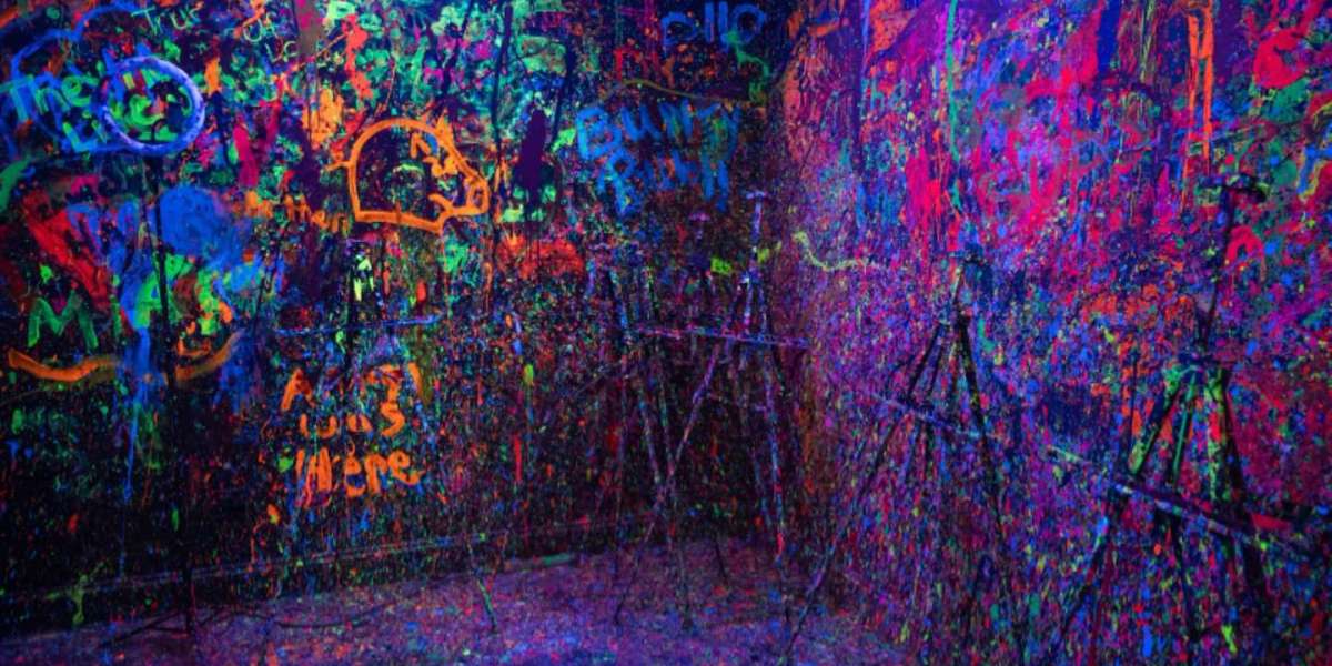 Splatter Paint Room ‘When a Mess Becomes a Moment of Freedom’