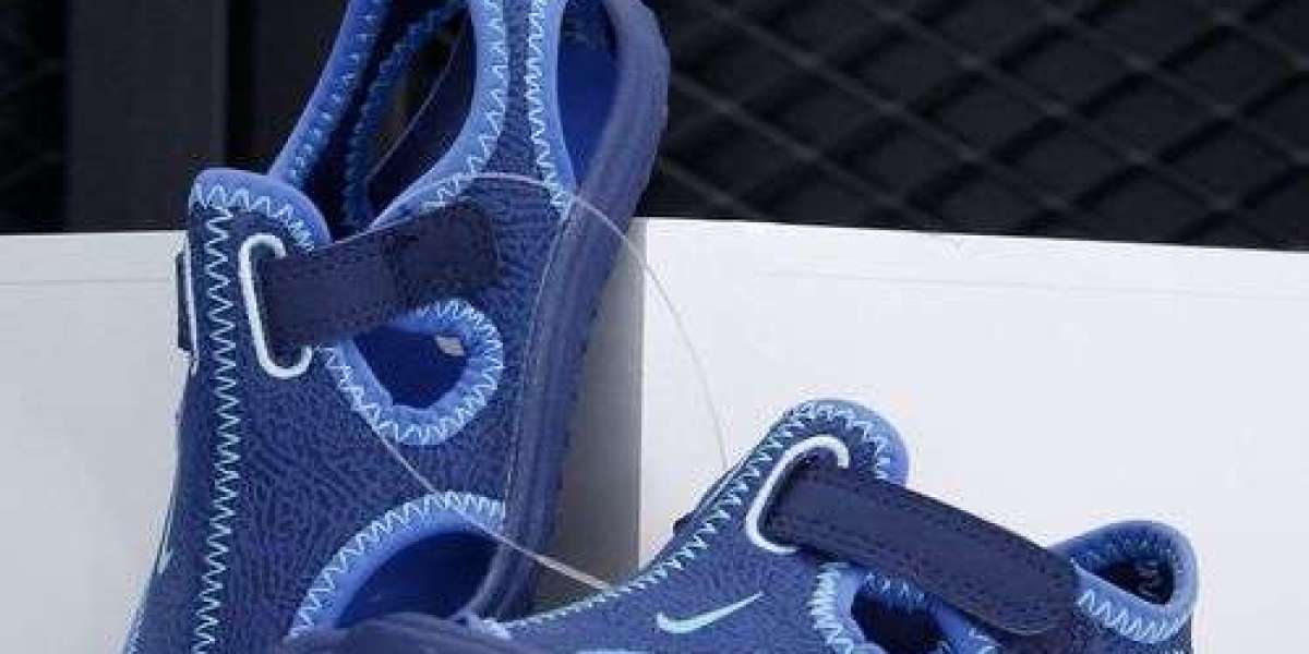 NIKE Aqua Swoosh รองเท้าแตะเด็ก: ความสบายที่มาพร้อมกับดีไซน์สุดชิค