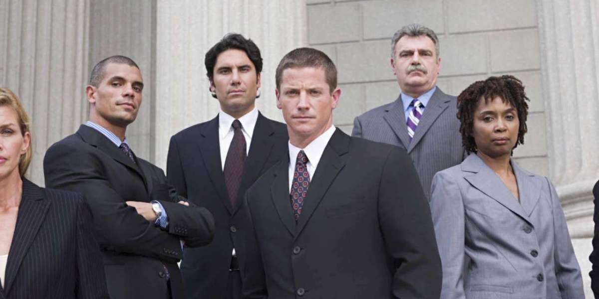 Setting the National Standard: The Hallmarks of the Best Immigration Solicitors in the UK