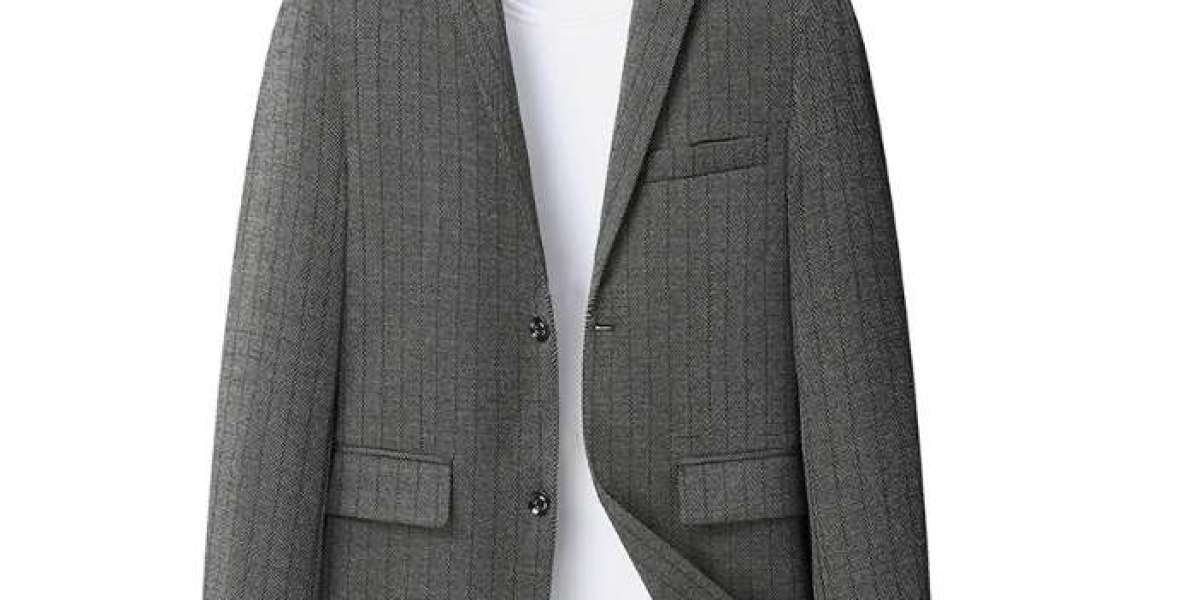 THE BEST SUITS AND BLAZERS MAKE EVERY FIT STRONGER