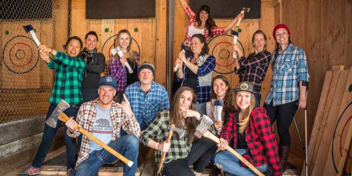 Hatchet Throwing San Diego and Axe Throwing Portland: Simple Guide For Fun City Nights