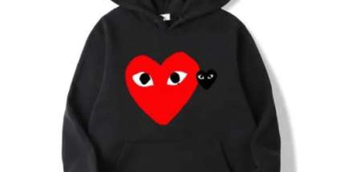 Comme Des Garçons Canada 2025 Leads Rising Fashion Innovation Wave