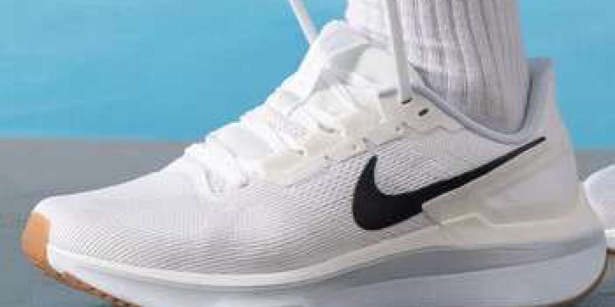 รีวิว Nike Air Force 1: รองเท้าคลาสสิกที่ไม่เคยตกยุค พร้อมรุ่นพิเศษจาก Supreme