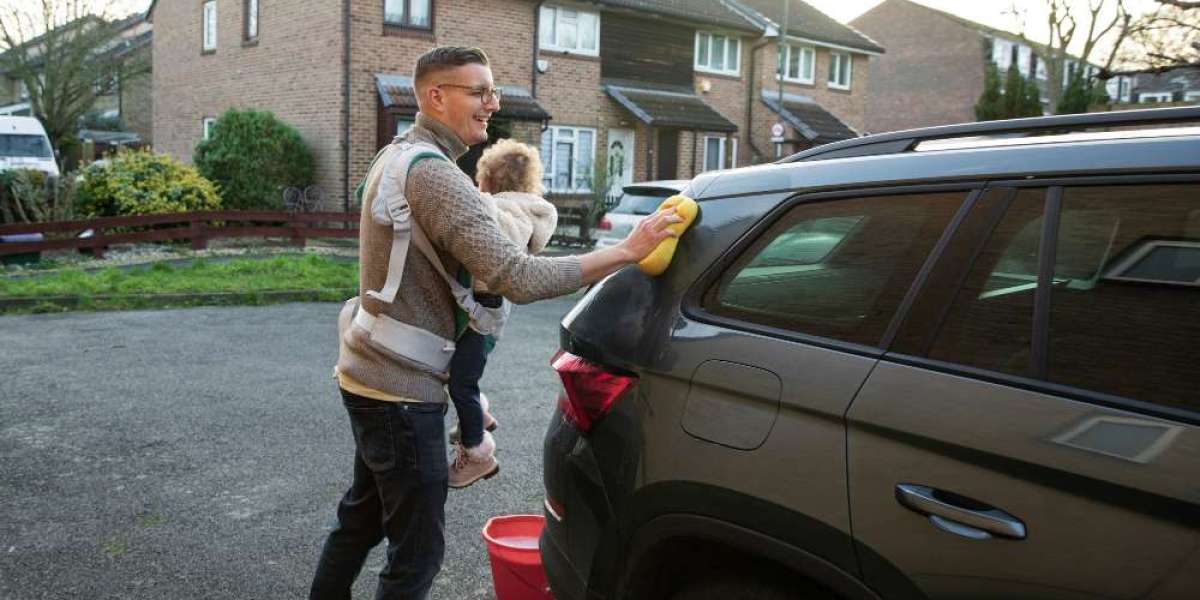 How Atlanta Residents Can Clear Driveways and Garages Fast