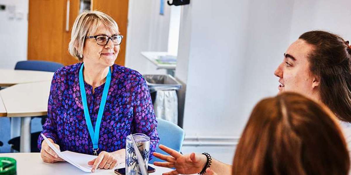 Best Online Tutors in UK for All Subjects (2026 Guide)