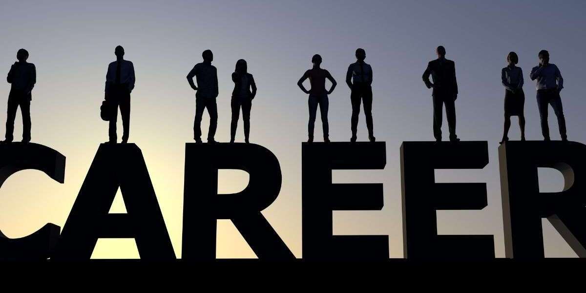 Strategic Career Planning: Designing a Purposeful and Future-Ready Career