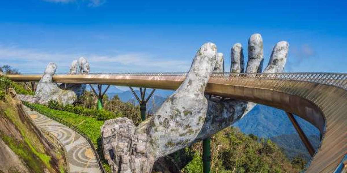 Vietnam Tour Package 5 Days at ₹28,999 | Hanoi & Halong Bay Family Trip