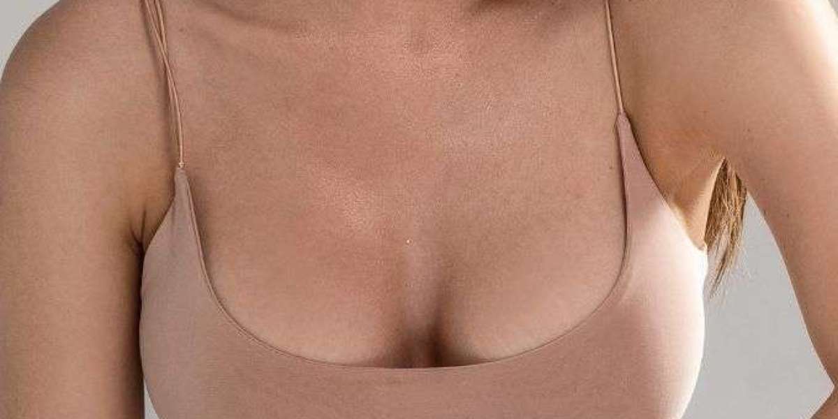 Breast Lift in Jeddah for a Youthful, Natural Contour