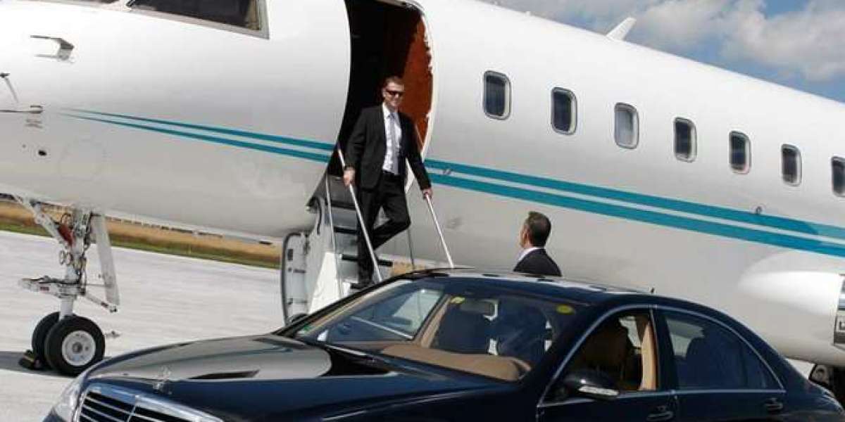 Is Luxury Limousine Service Worth It for Frequent Travelers?