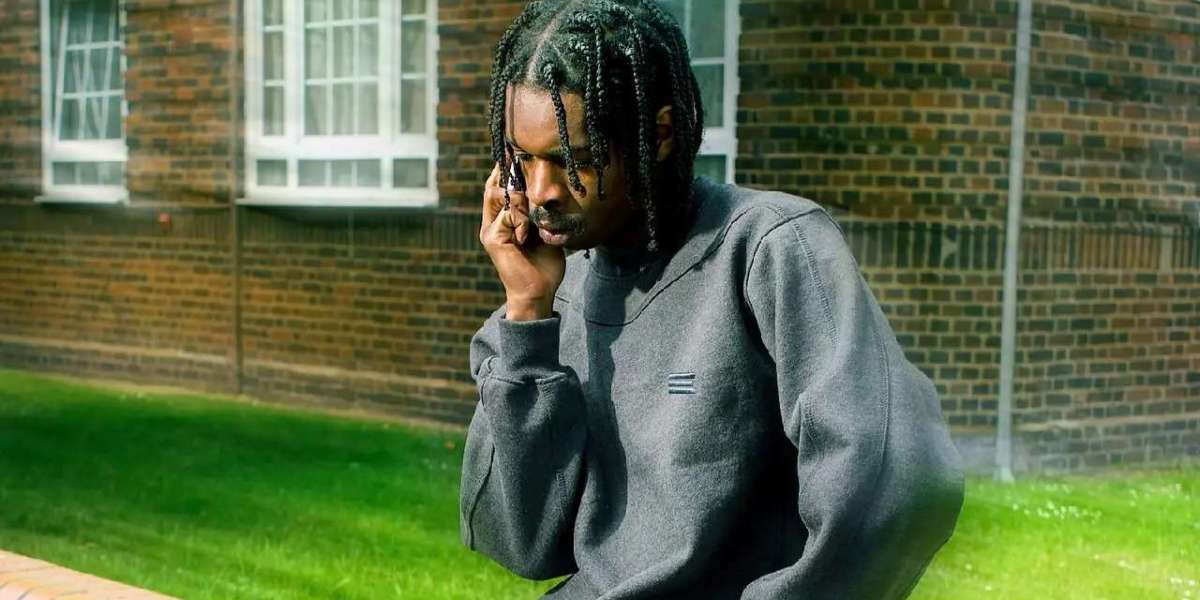 Kroen Clothing: Trendy Casual Wear for Confident Daily Style