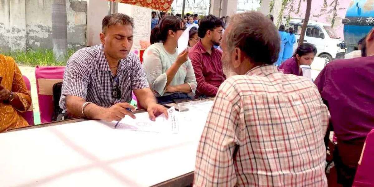 Early Treatment Options That Can Delay Knee Surgery