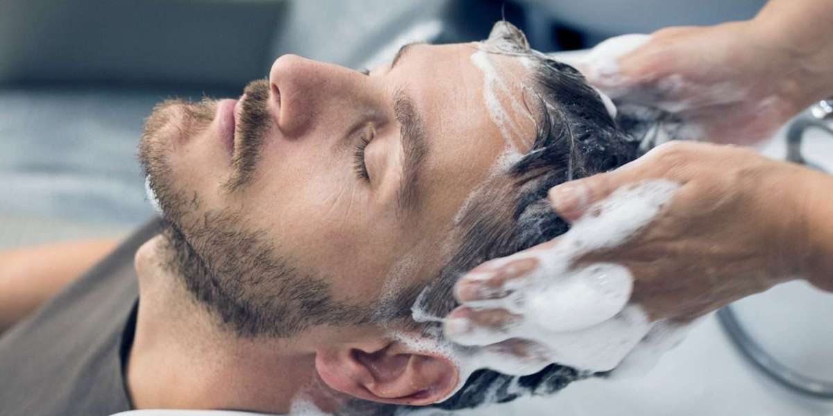 Hair Care in the UAE: Adapting Beauty Routines to Climate, Lifestyle, and Culture