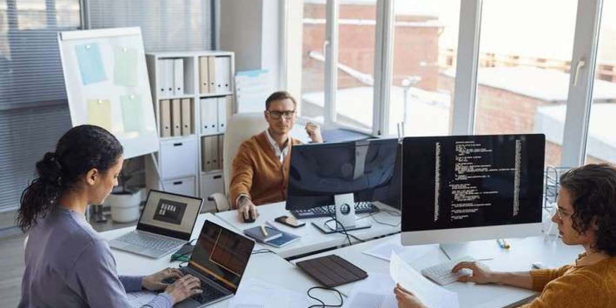 Advanced SaaS CFO Services for Business Owners in Fundraising Strategy and Investor Relations