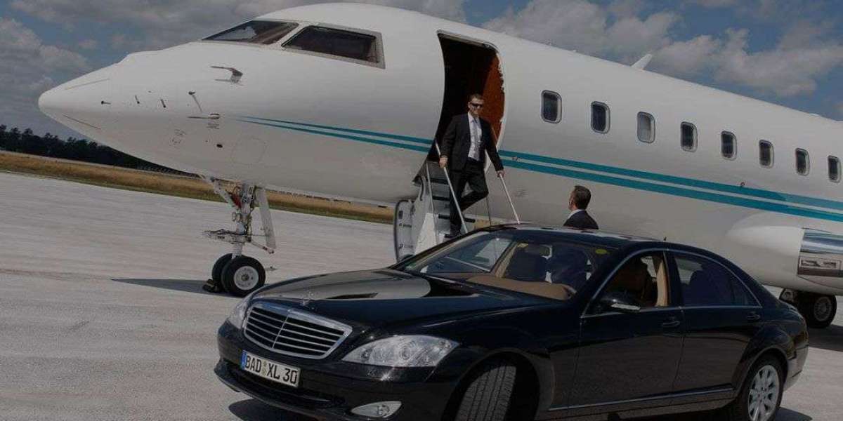 NYC Airport Limo Booking Tips for Easy Transfers