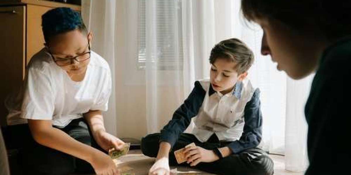 What Advantages Do Mtgcardbuilder MTG Proxies Offer Players?