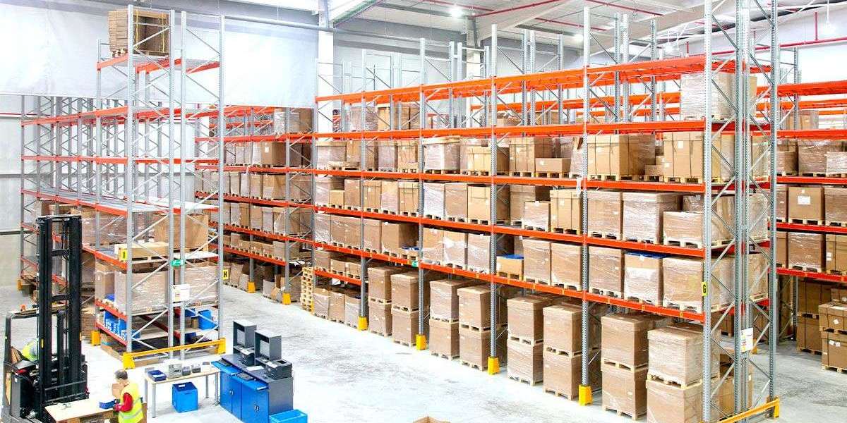 Last Mile Delivery Station: Why Businesses Should Outsource Logistics Services for Greater Efficiency