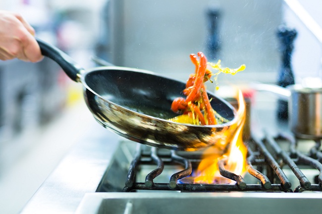 Basic Cooking Mistakes You Should Avoid In The Kitchen - Freedom Healthy Oil