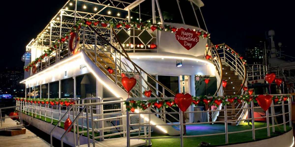 Romantic Valentine’s Day Dinner Cruise in Al Seef with Sindbad Yachts