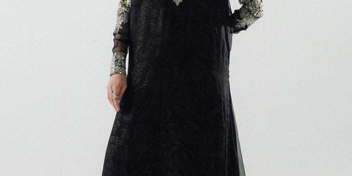 Pakistani Suits That Women Actually Love