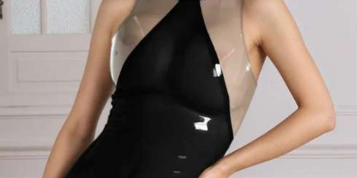 Black Latex Dress Styles That Turn Heads