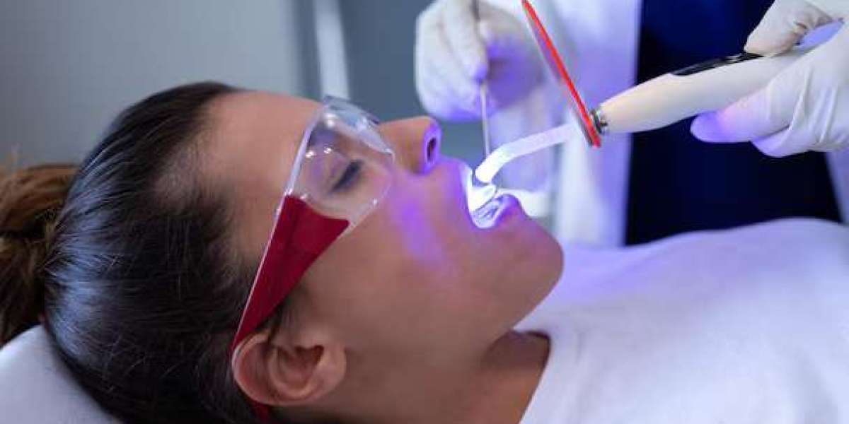 Achieve a Radiant Smile with Zoom: Advanced In-Office Teeth Whitening