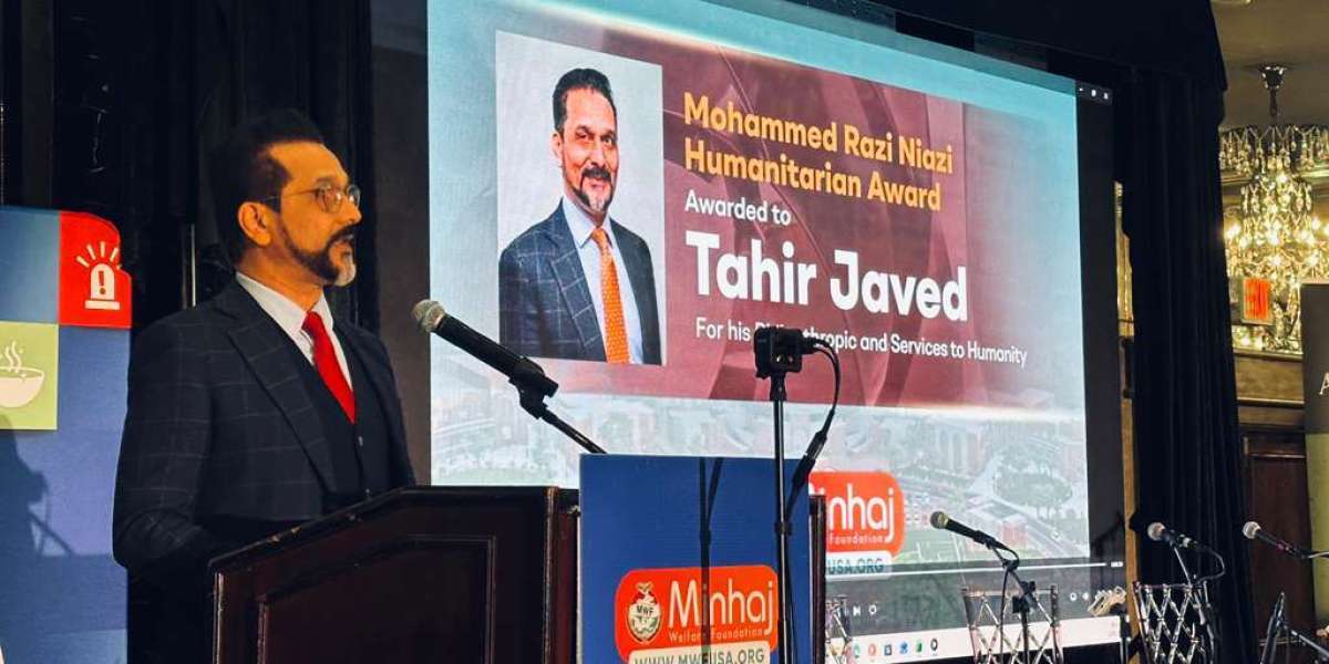 Tahir Javed Wins Razi Niazi Humanitarian Award
