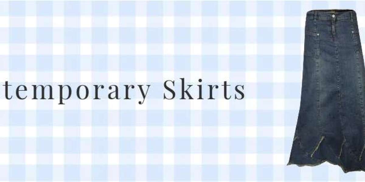 7 Best Ways to Style a Plus Size Denim Skirt