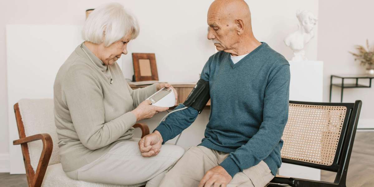 24/7 Senior Care vs. Part-Time Care: Which is Right for Your Family?