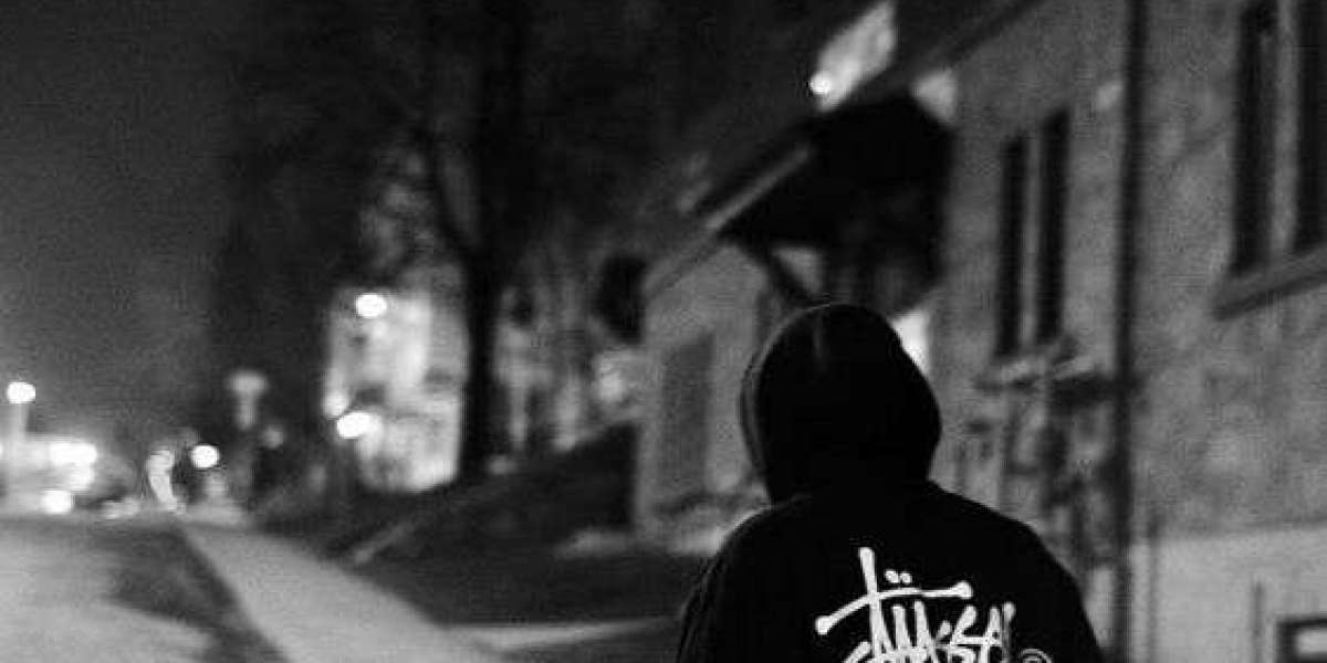 How Stussy Built a Legacy Without Chasing Hype A Streetwear Case Study for Modern Brands