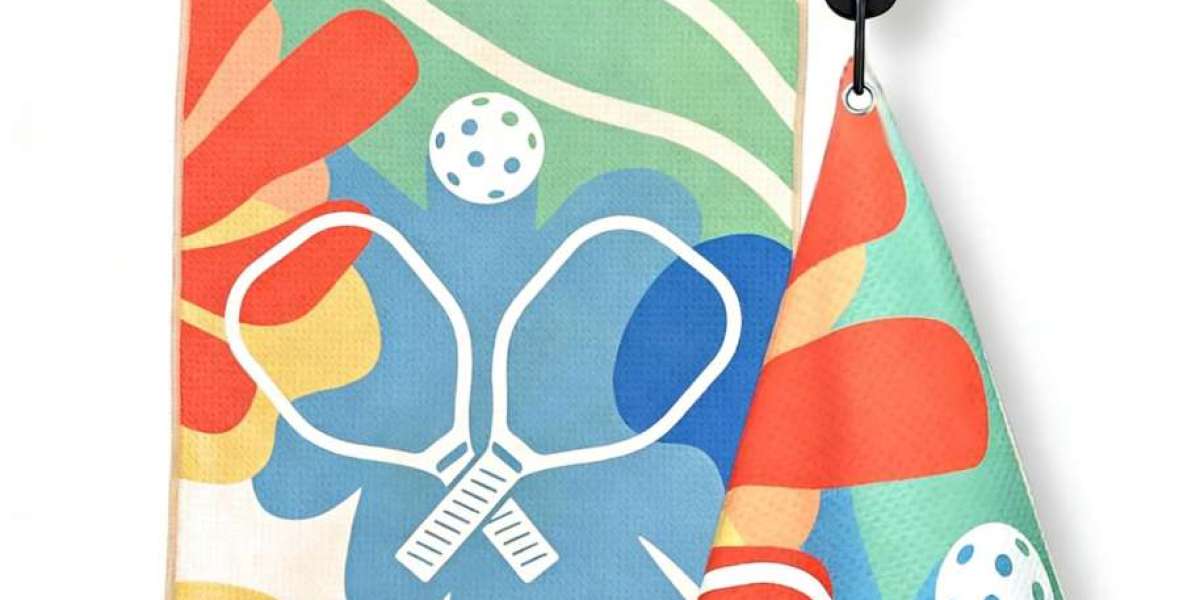 Crafting the Perfect Microfiber Towel for Beach, Sport & Studio