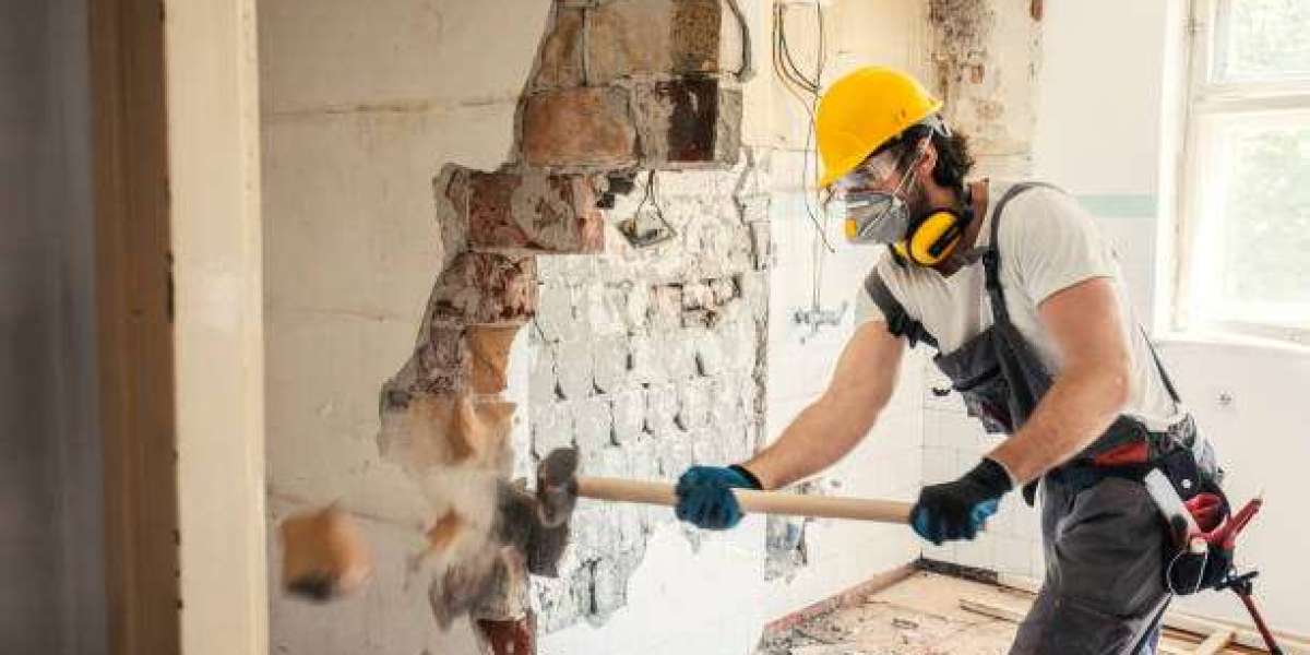 How Expert Home Contractors Rescue Homes After Bad DIY Work