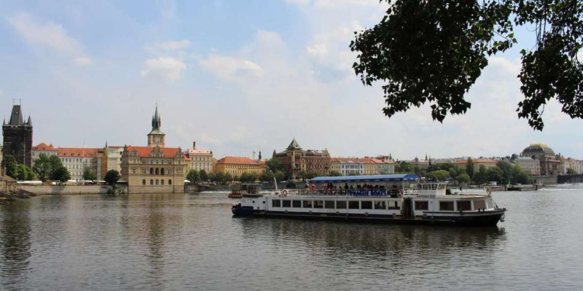 Mother of Castles - How come this city earned old Europe's storybook charm