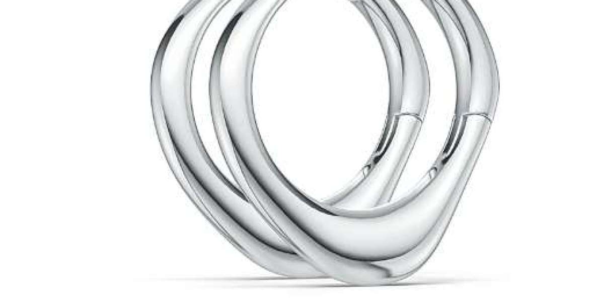 Silver Earrings Design Trends for Fashion Brands