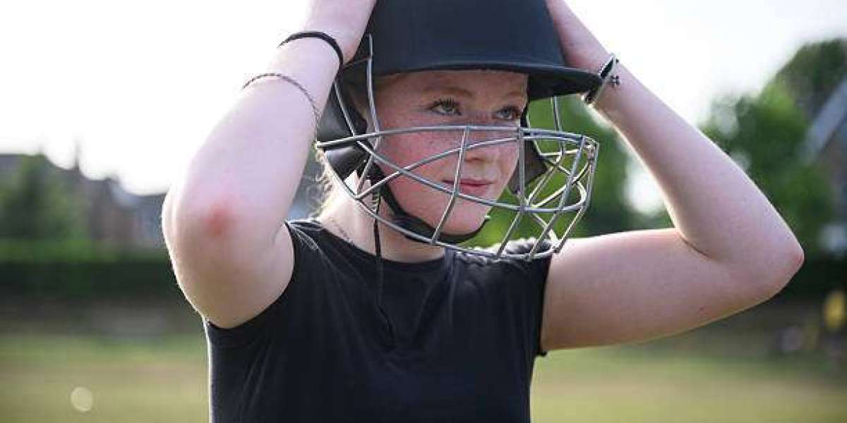 Cricket Helmet Size Guide: How to Find the Perfect Fit