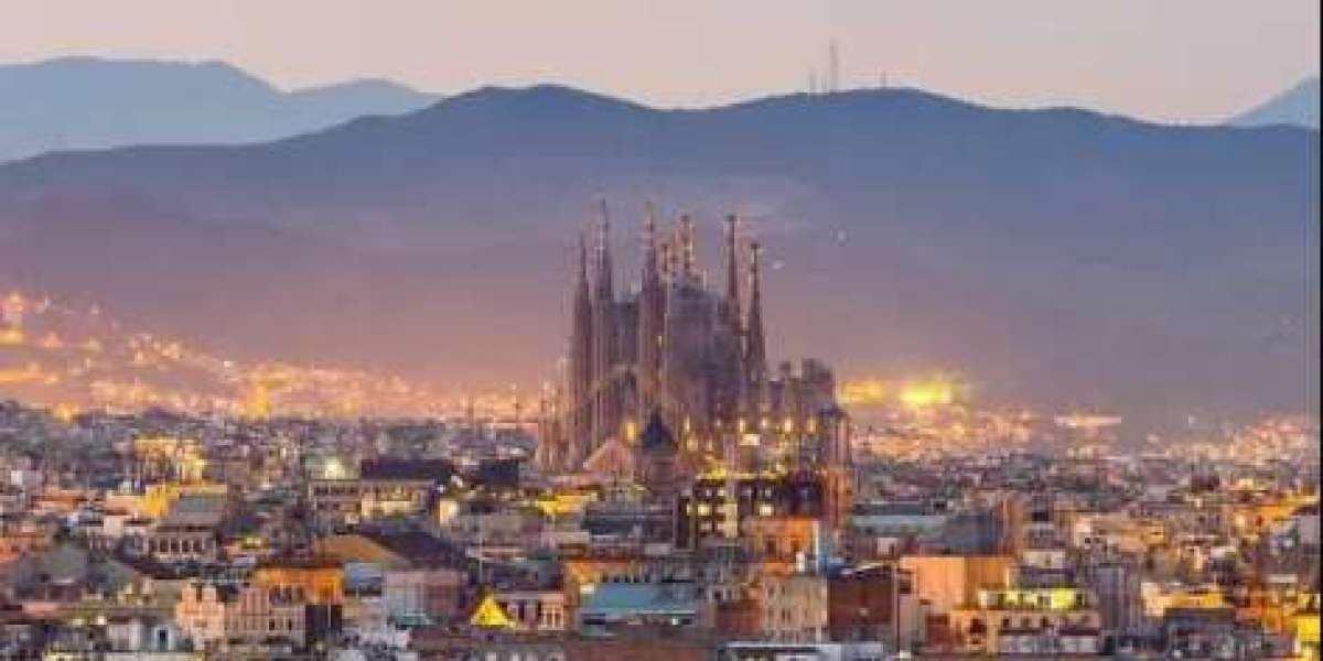 Enjoy Stress-Free Travel with Barcelona to Hotels Transfer and Professional Taxi Camp Nou Solutions
