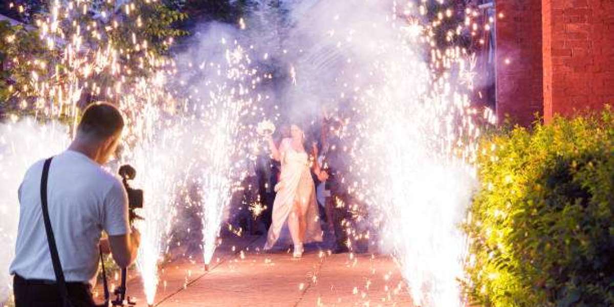 What to Expect When Hiring a Wedding Videographer
