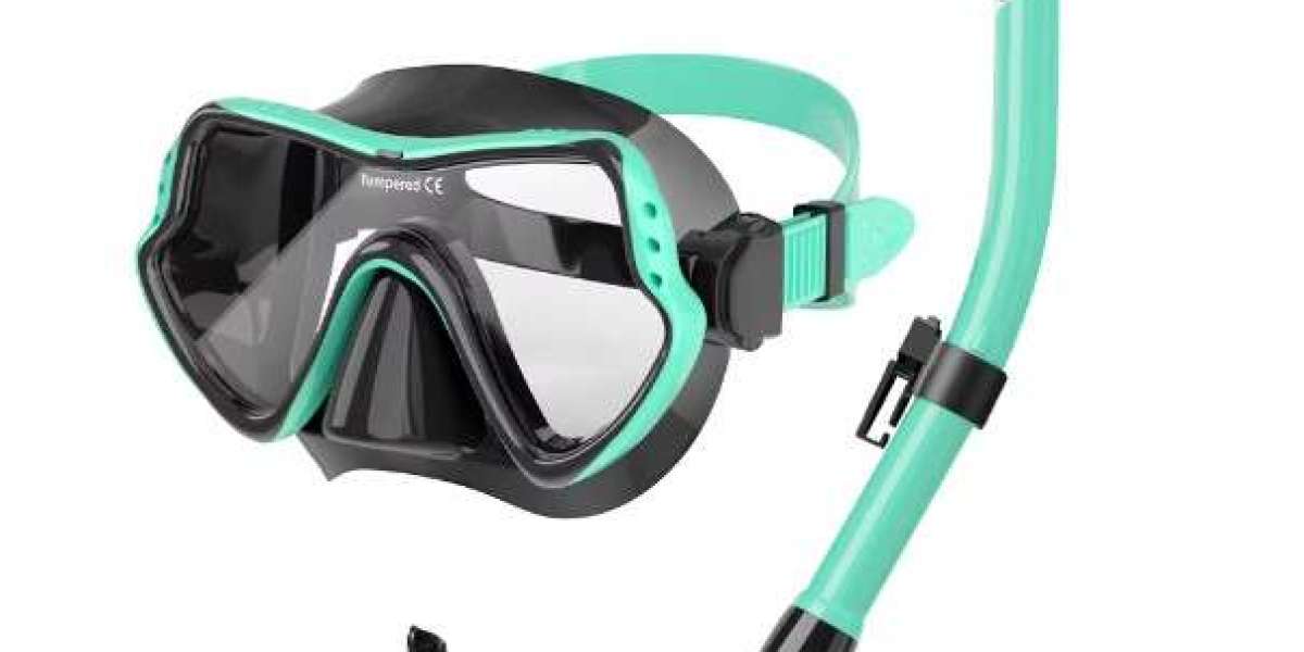 High Precision Integrated Molding Equipment Ensures Uniform Sealing Surface of Every Diving Mask Skirt