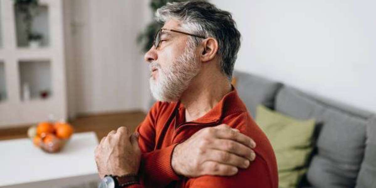 Why Shoulder Pain Gets Worse at Night: Causes, Warning Signs & Effective Treatment