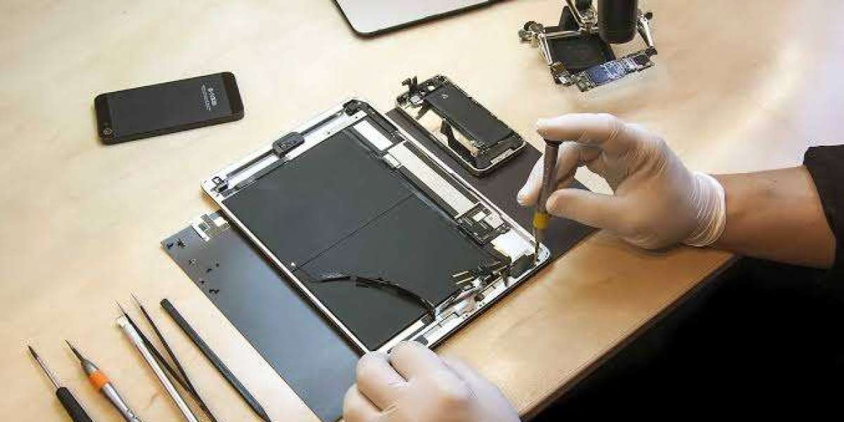 How to Know When You Need Professional iPhone Screen Repair