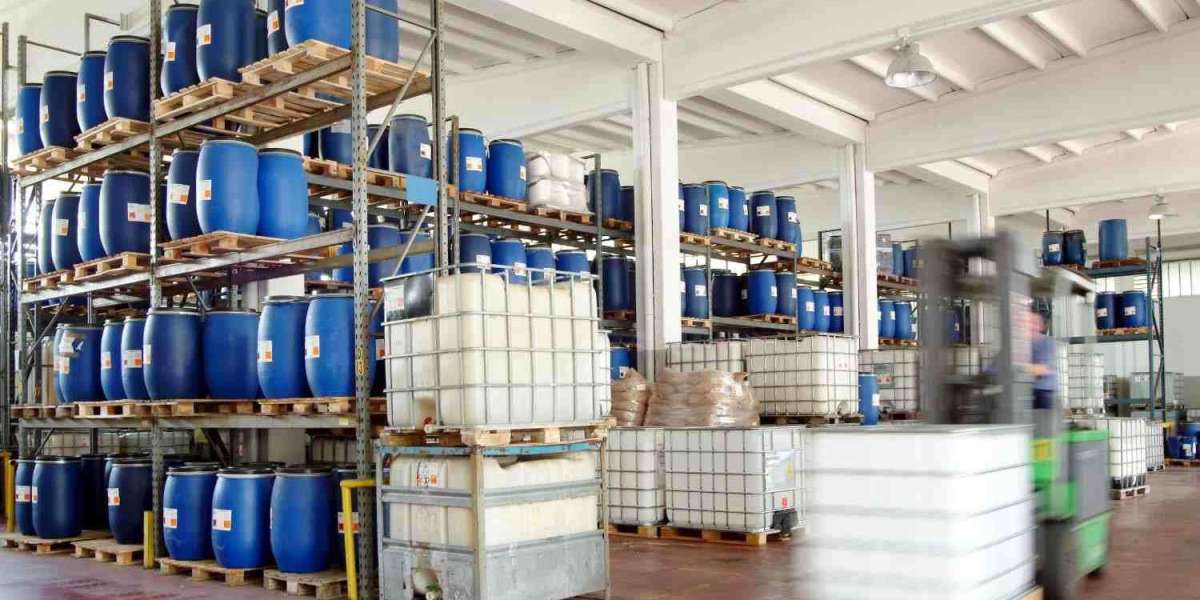 Why Is Accurate Chemical Labelling Important When Receiving Wholesale Orders?